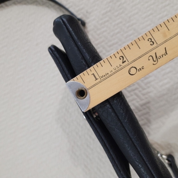 Charming Charlie Black Small Crossbody Bag - Picture 13 of 16